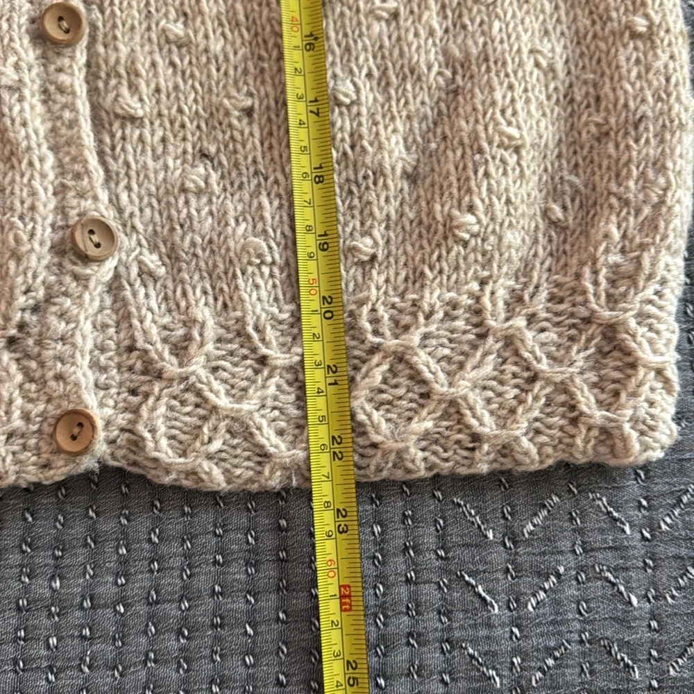 VTG Handknit Wool Cardigan - Picture 12 of 12